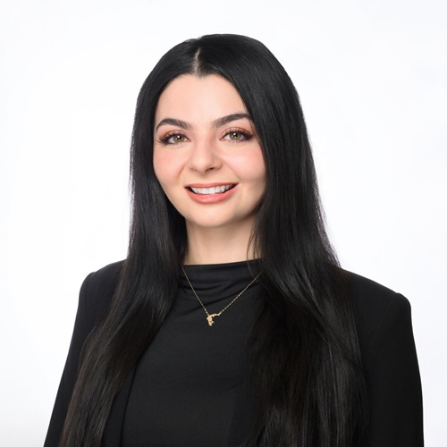 Stephanie Yianitsas, PA-C